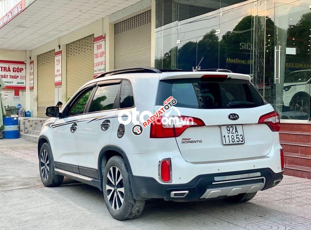 Bán xe Kia Sorento 2.4AT sản xuất 2016-4