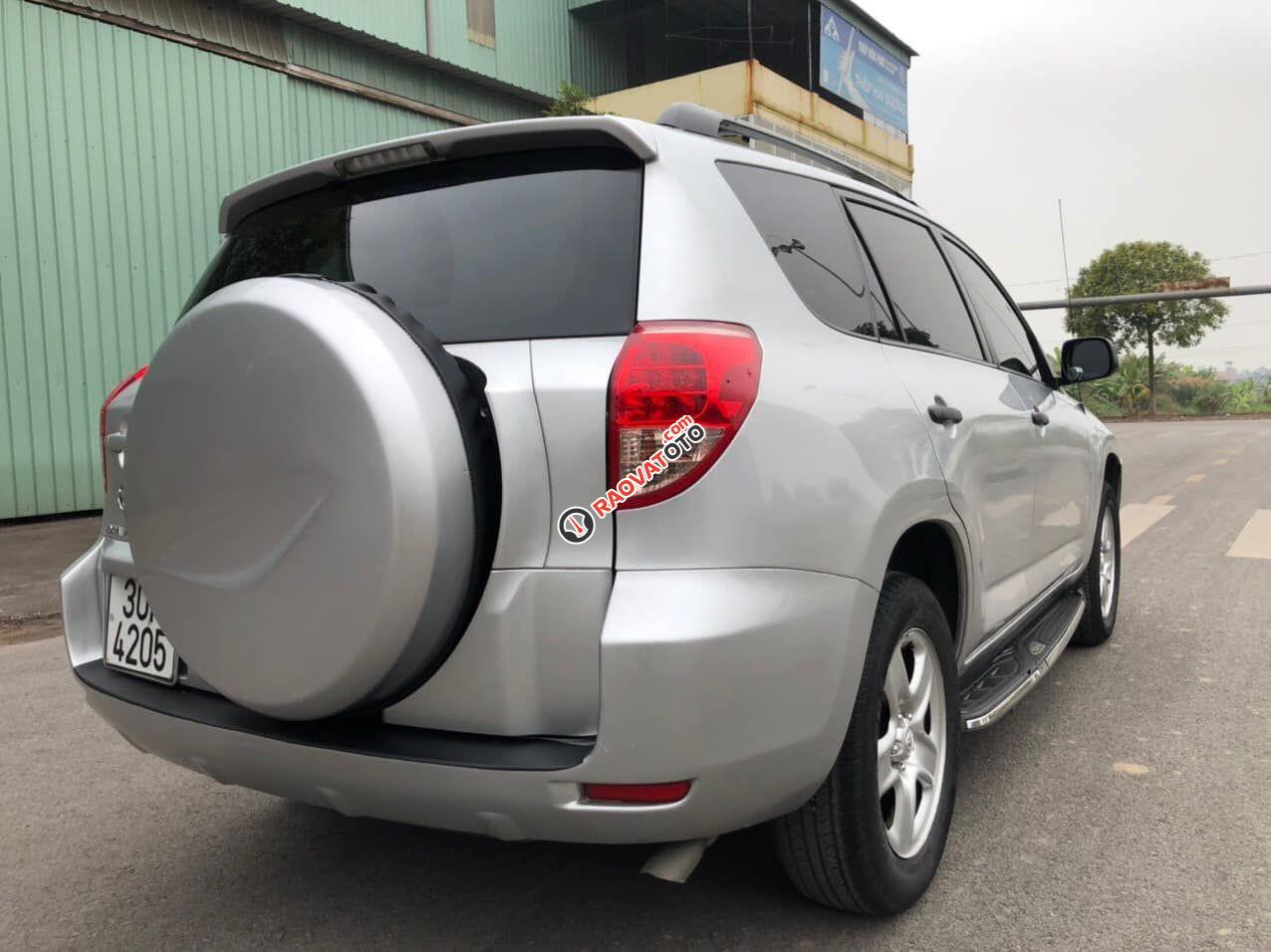 Xe Toyota RAV4 Limited sản xuất năm 2007, màu bạc, xe nhập-14