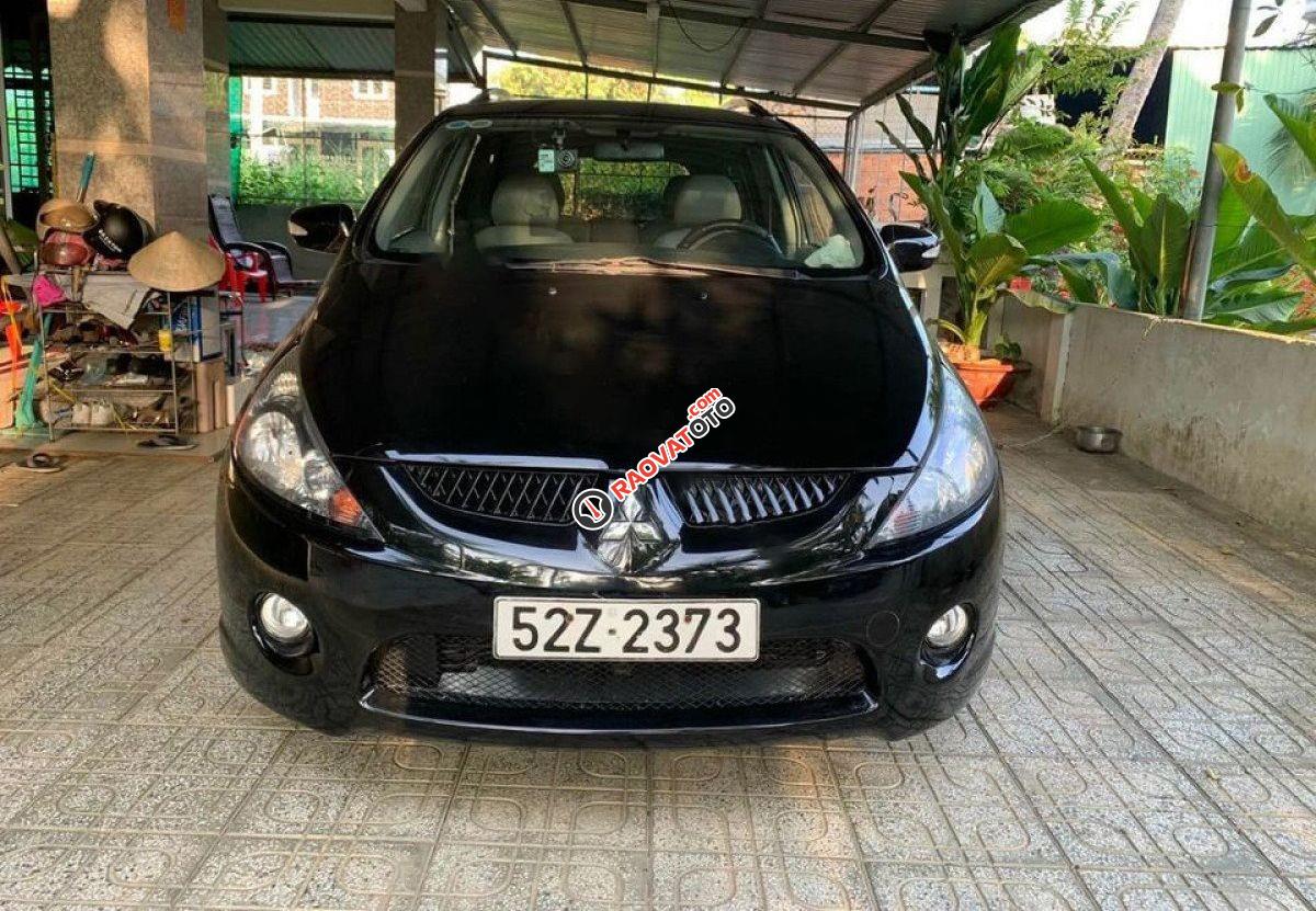 Cần bán Mitsubishi Grandis 2.4Mivec sản xuất 2005, màu đen, giá 318tr-3