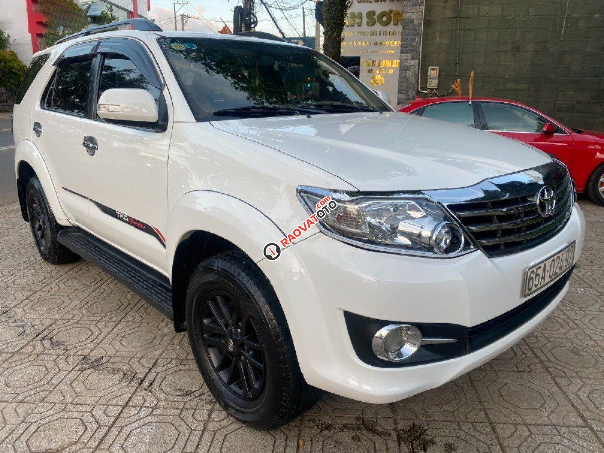 Cần bán xe Toyota Fortuner 2.5G sản xuất năm 2012, màu trắng còn mới giá cạnh tranh-6