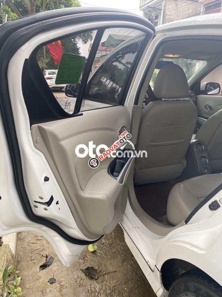 Cần bán lại xe Nissan Sunny 1.5AT sản xuất 2017, màu trắng-4