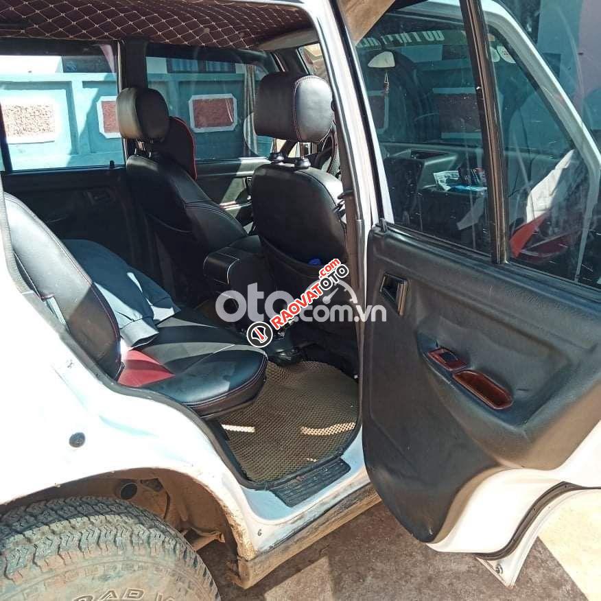 Cần bán gấp Suzuki Vitara MT năm sản xuất 1993, màu trắng, nhập khẩu nguyên chiếc xe gia đình-5