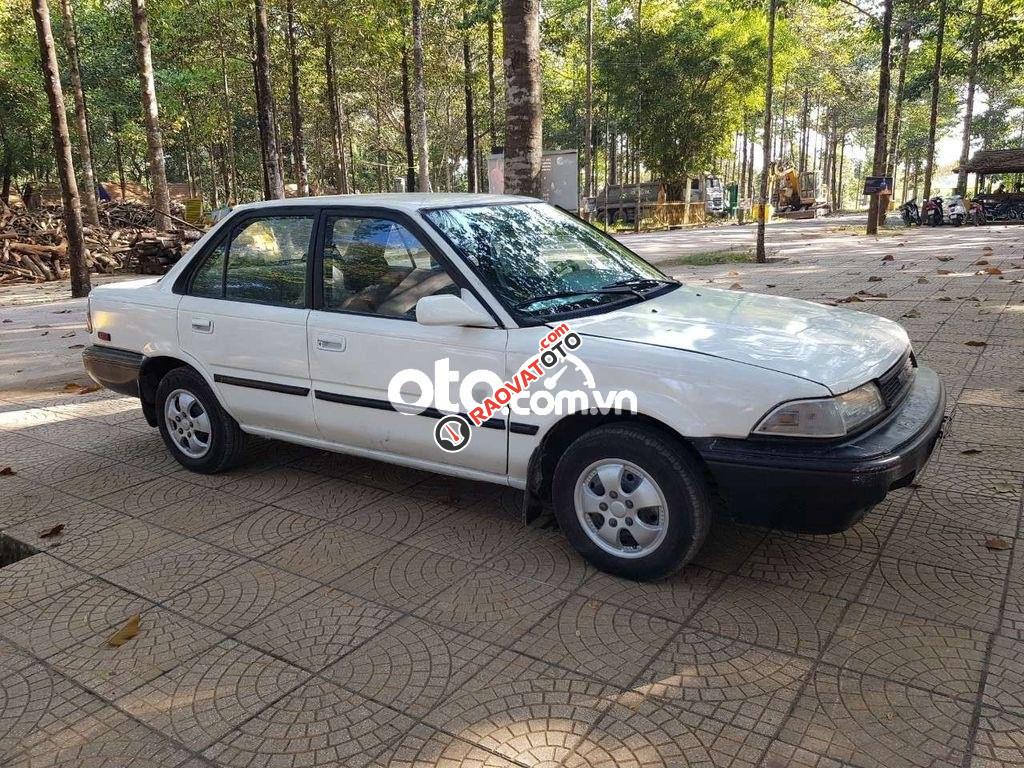 Cần bán gấp Toyota Corolla năm 1987, màu trắng, xe nhập-3