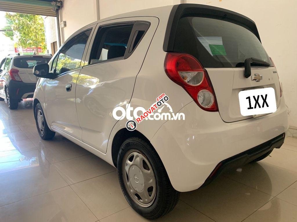 Bán Chevrolet Spark LS 1.2MT sản xuất 2017, màu trắng số sàn -1