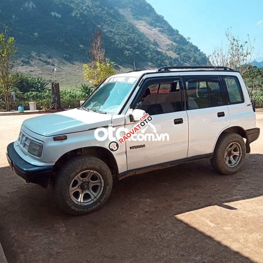 Cần bán gấp Suzuki Vitara MT năm sản xuất 1993, màu trắng, nhập khẩu nguyên chiếc xe gia đình-11