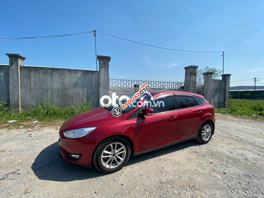 Bán xe Ford Focus 2.0L năm 2018, màu đỏ-3