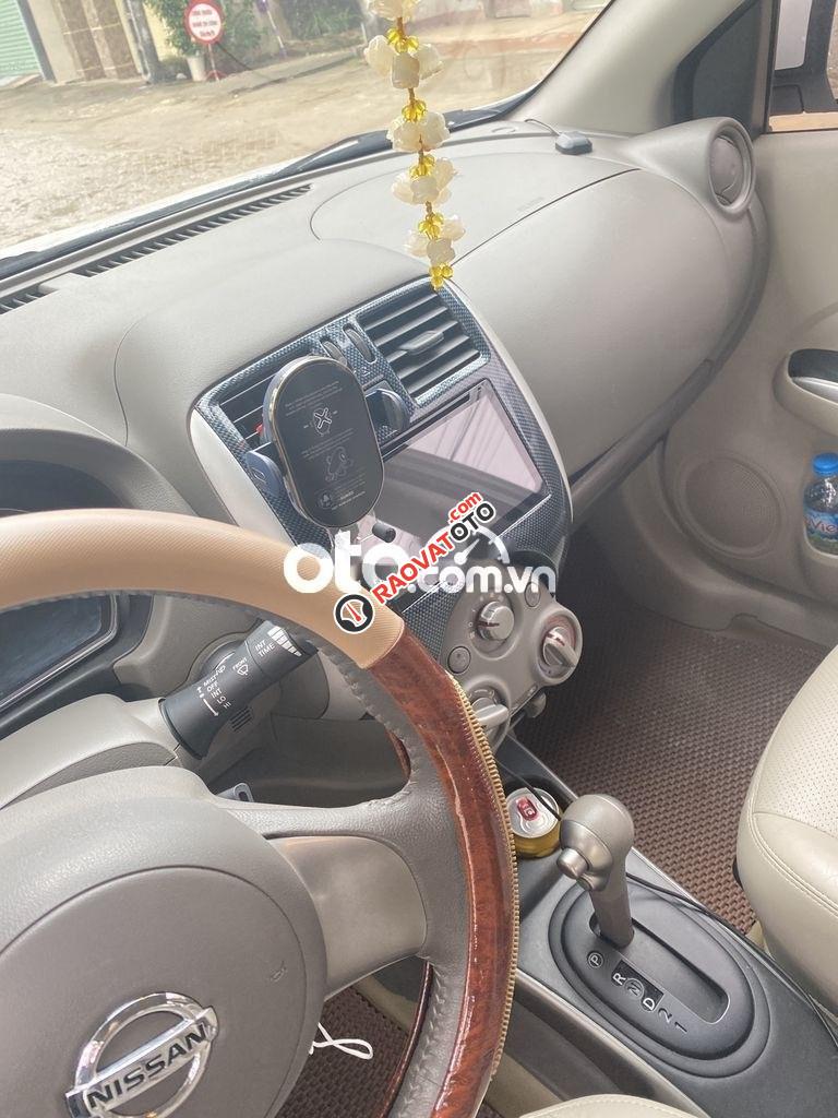 Cần bán lại xe Nissan Sunny 1.5AT sản xuất 2017, màu trắng-3