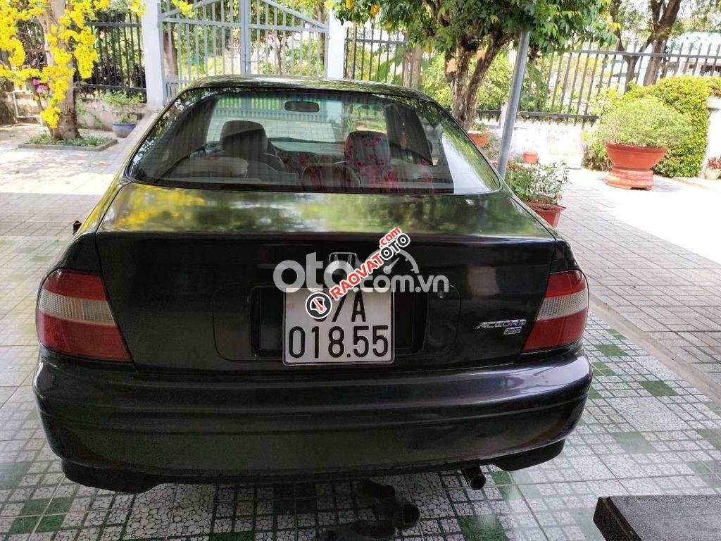 Bán xe Honda Accord 1.5MT sản xuất năm 1998, nhập khẩu nguyên chiếc-3