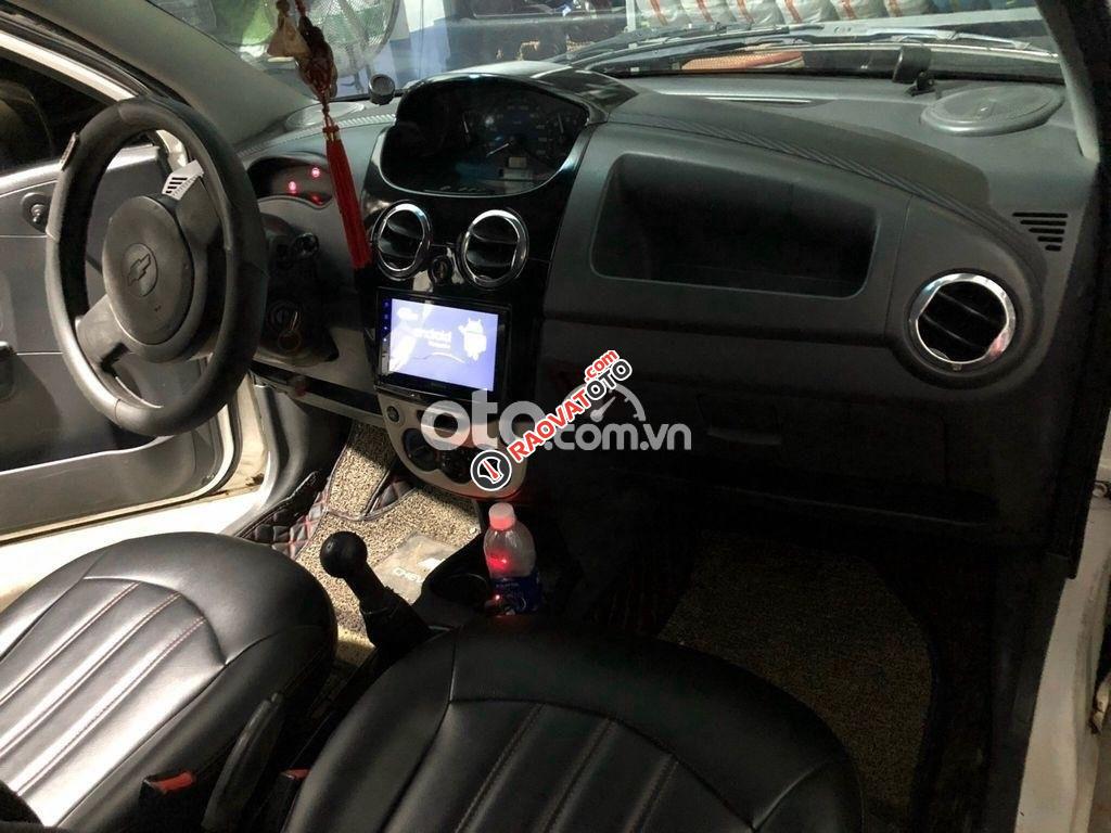 Bán Chevrolet Spark LT sản xuất năm 2010, màu trắng giá cạnh tranh-1