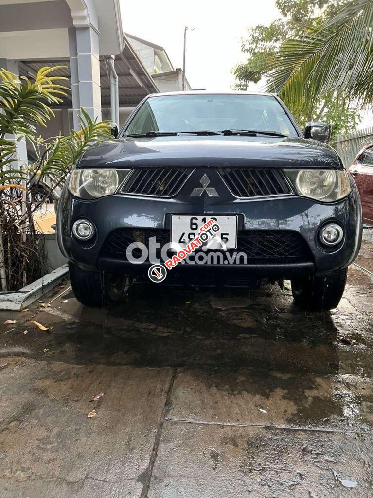 Bán ô tô Mitsubishi Triton GLS MT năm sản xuất 2009, màu xám, nhập khẩu nguyên chiếc-0