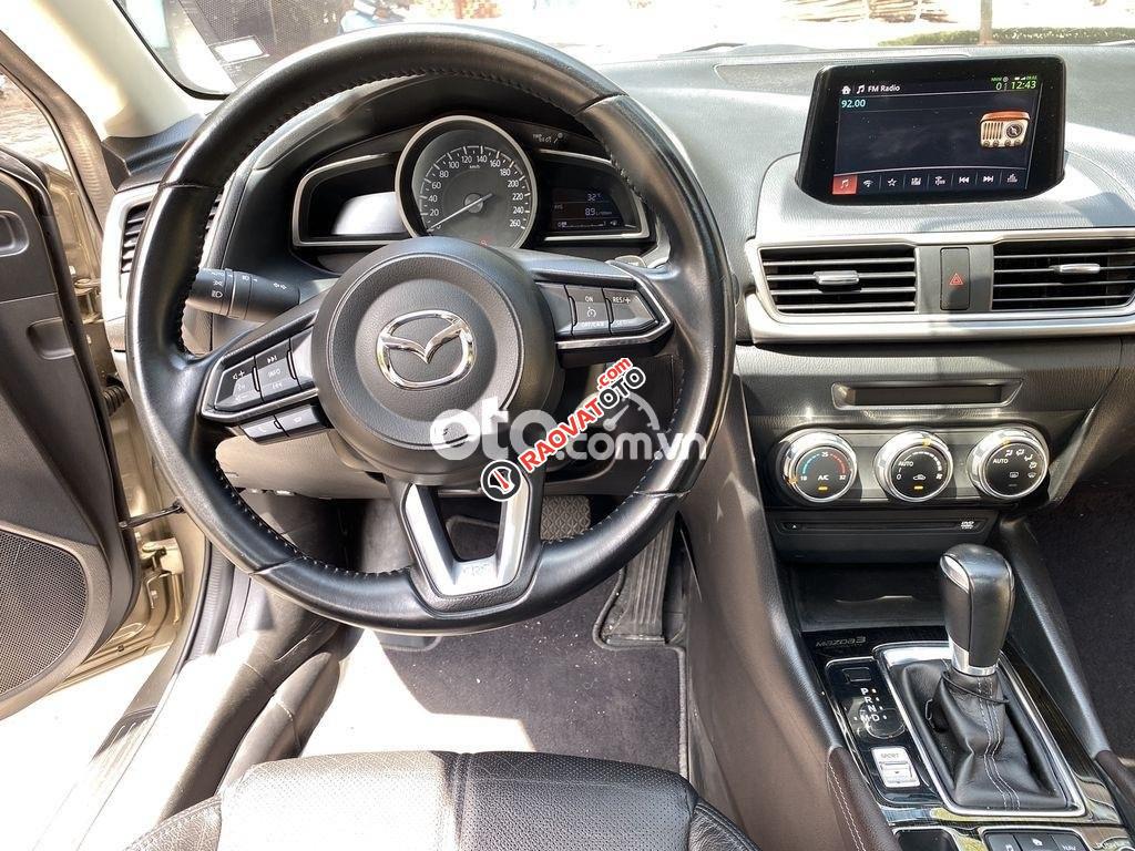 Bán Mazda 3 FL năm 2017 chính chủ giá cạnh tranh-6