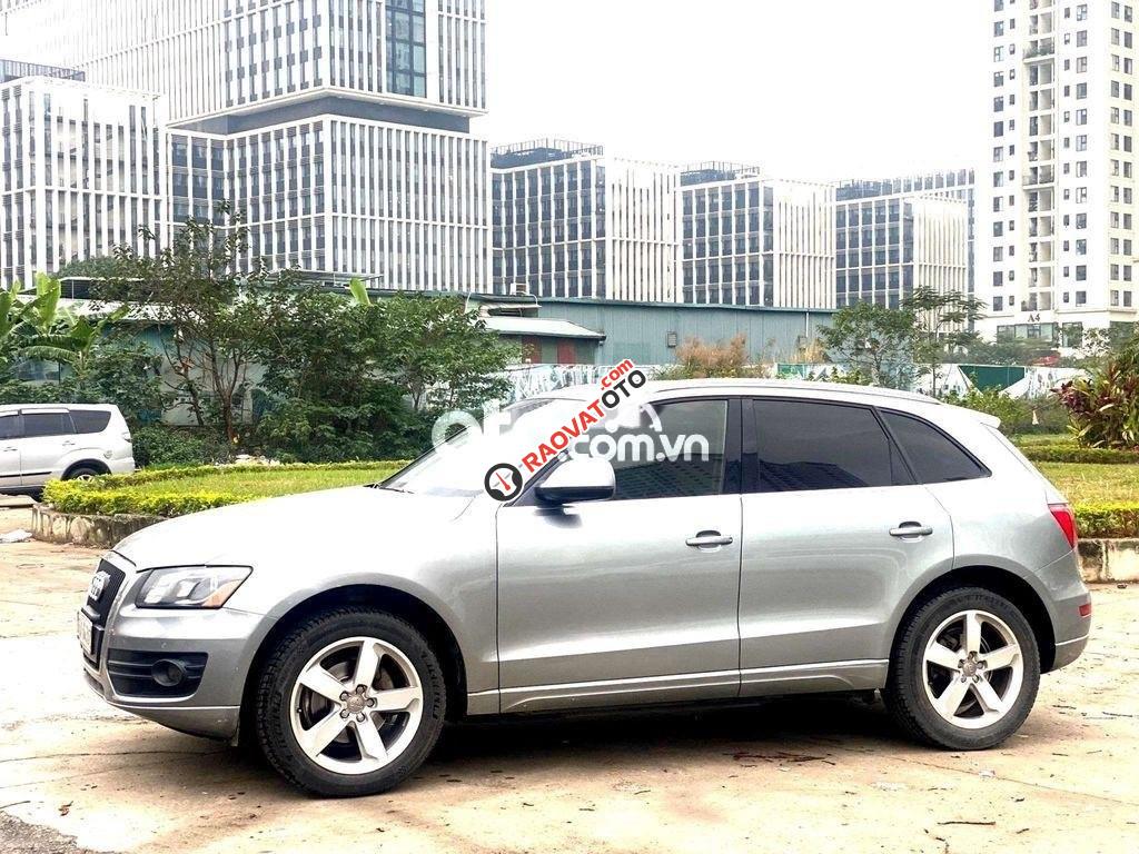 Bán xe Audi Q5 2.0T sản xuất năm 2010, màu bạc, nhập khẩu nguyên chiếc-3