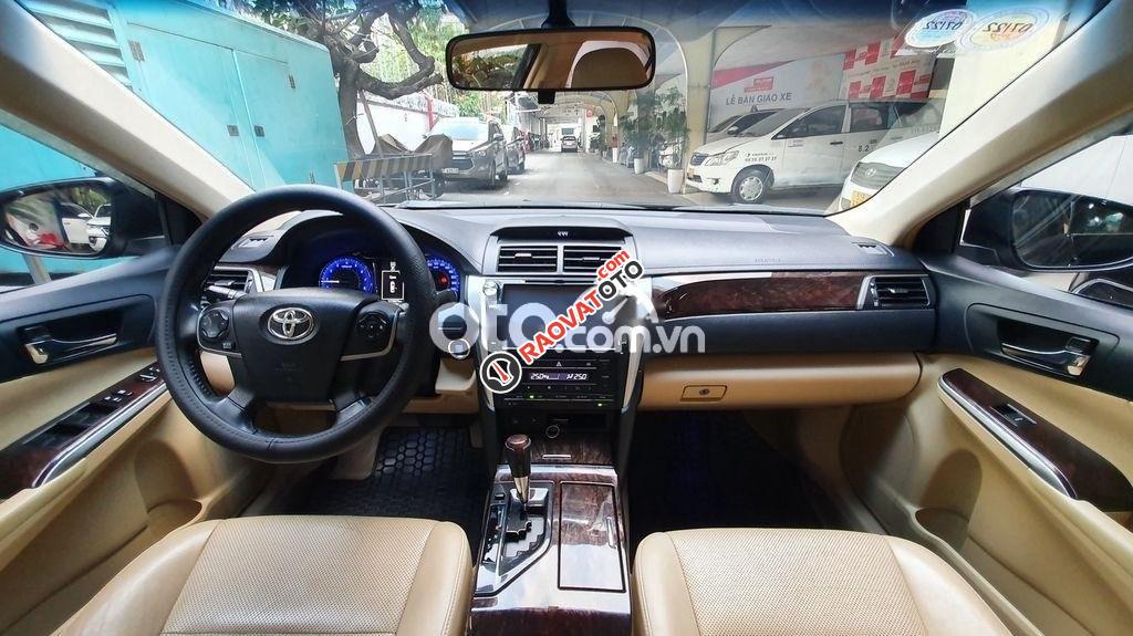 Bán Toyota Camry 2.5G năm 2015, màu đen-1