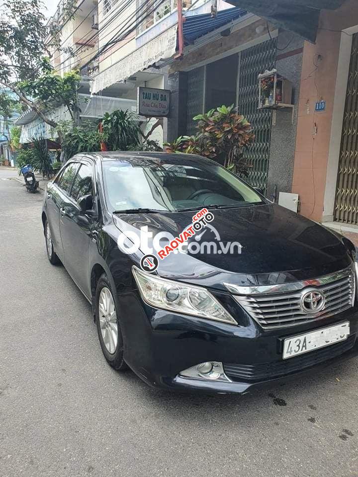 Cần bán xe Toyota Camry 2.0 E sản xuất 2014, màu đen chính chủ-0