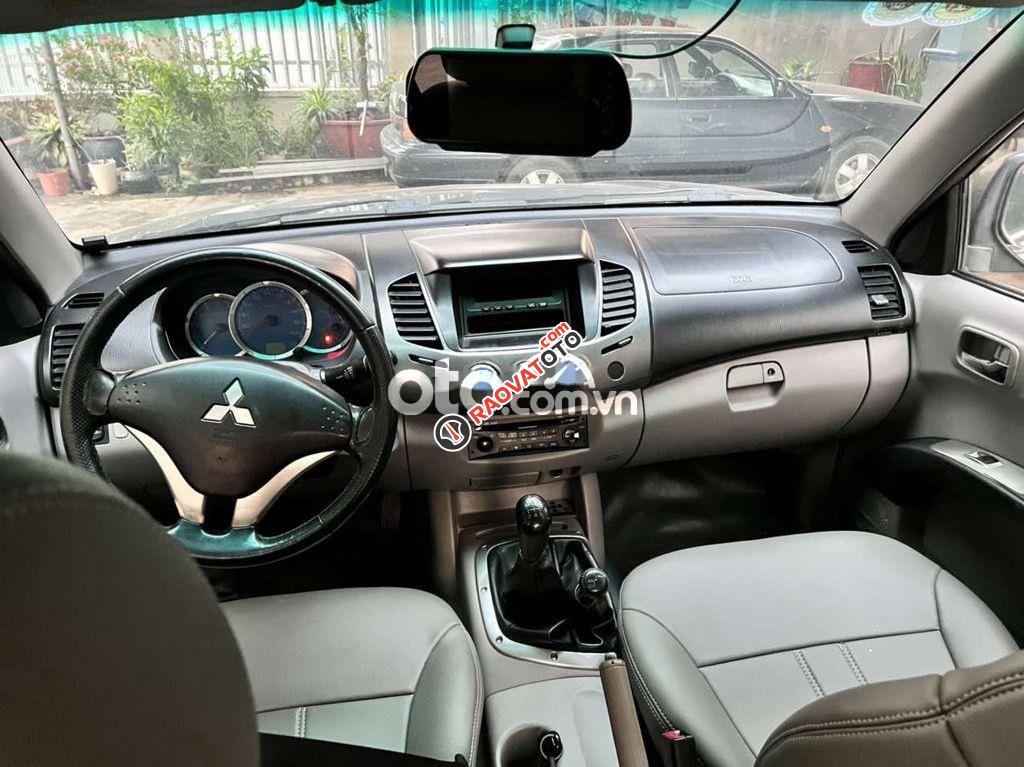 Bán ô tô Mitsubishi Triton GLS MT năm sản xuất 2009, màu xám, nhập khẩu nguyên chiếc-5