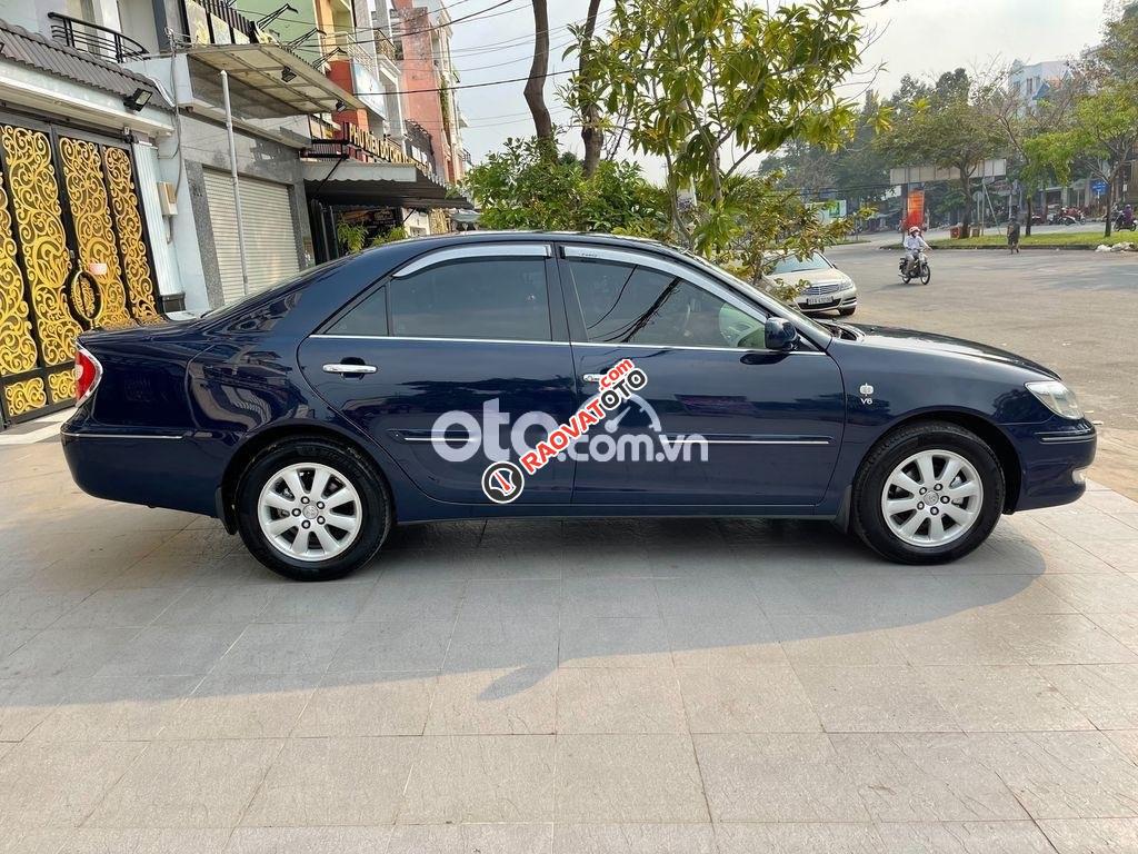 Cần bán xe Toyota Camry 3.0V sản xuất 2004, màu xanh lam, giá tốt-7