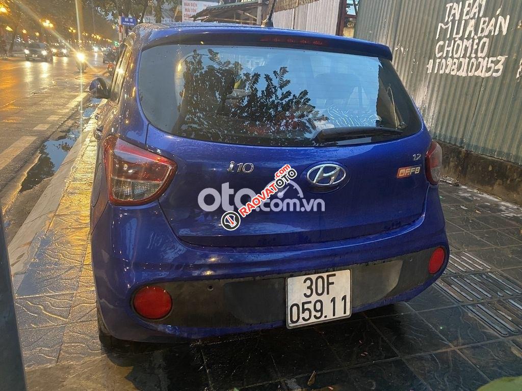 Cần bán gấp Hyundai Grand i10 1.2MT năm 2017, màu xanh lam chính chủ-2