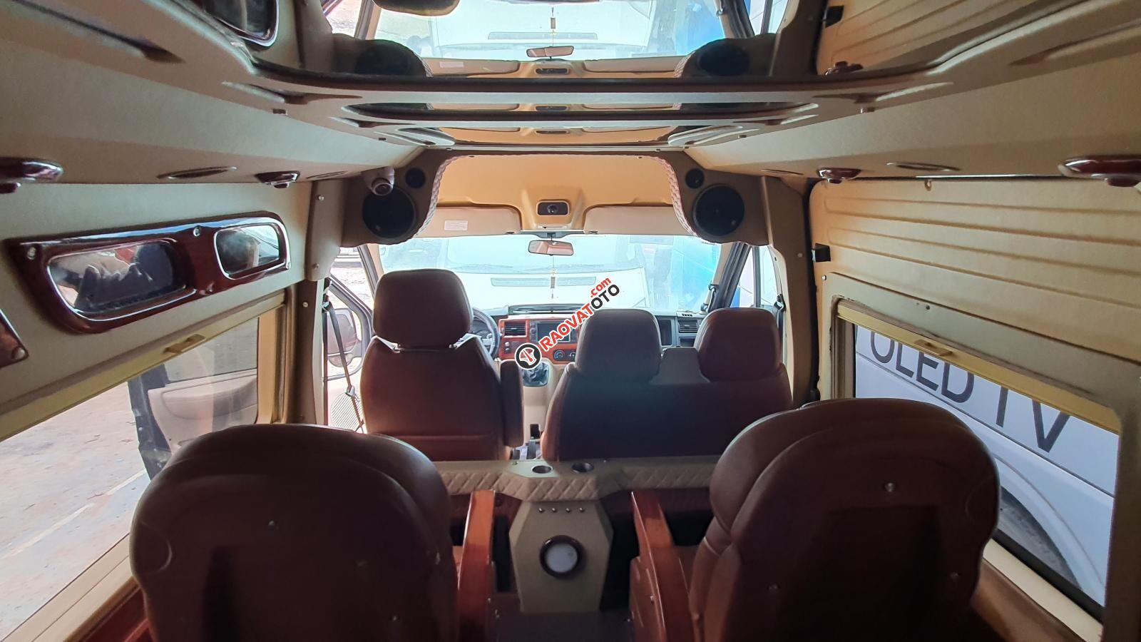 Bán xe Ford Limousine sản xuất 2017 bản nhập Thái-3