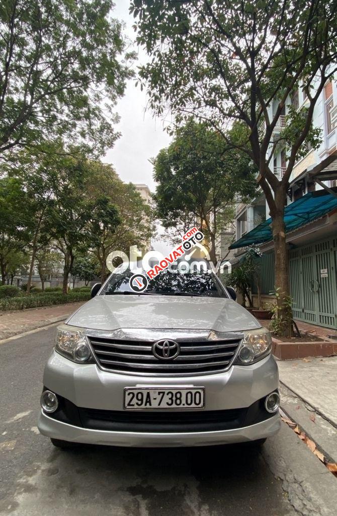 Cần bán Toyota Fortuner 2.7V 4x2 AT năm 2013, màu bạc, nhập khẩu, giá 515tr-11