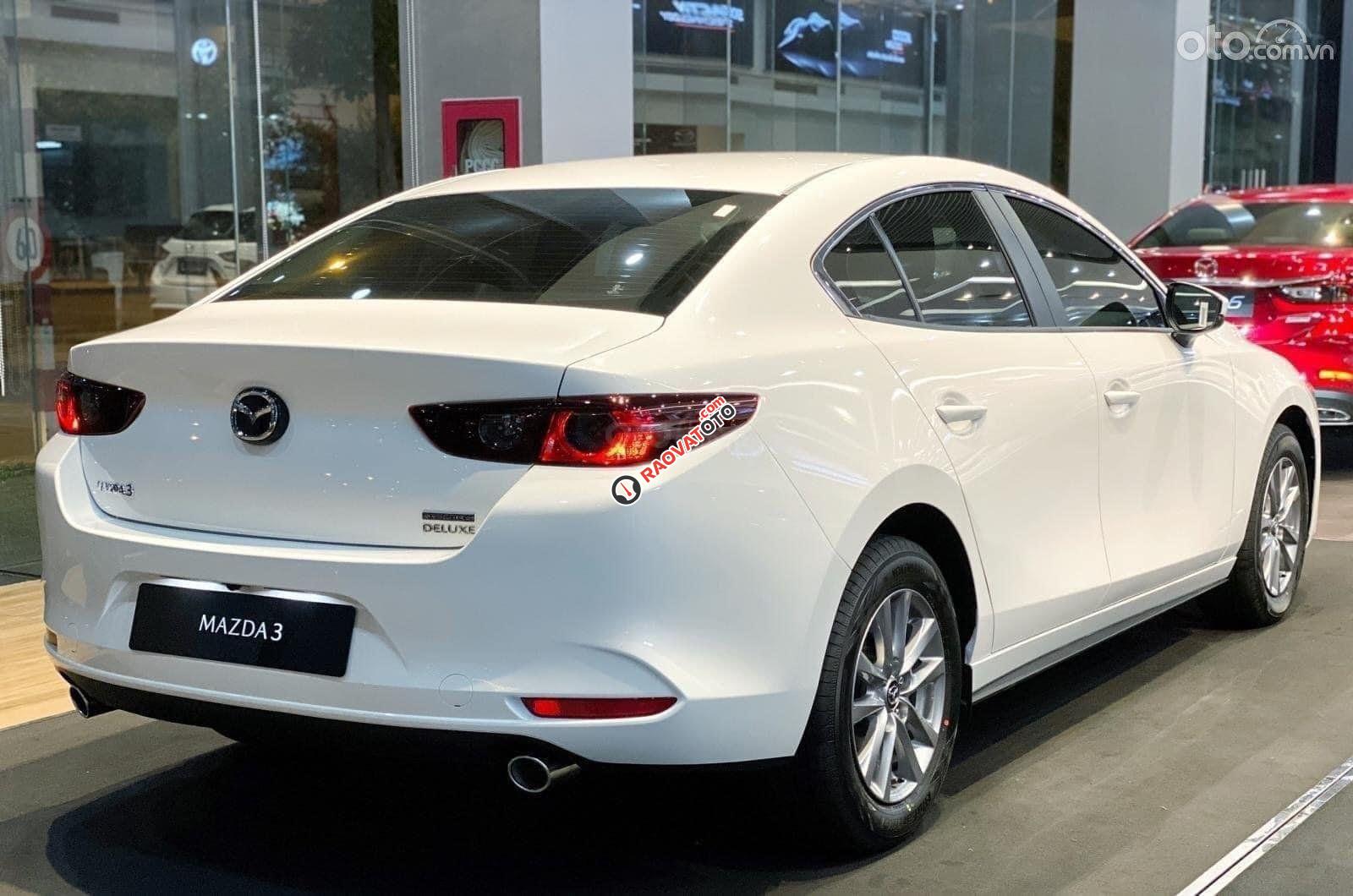 [Mazda Quảng Ngãi] bán Mazda 3 năm sản xuất 2022, giảm lên đến 25tr tiền mặt cùng 1 năm bảo hiểm thân vỏ-1