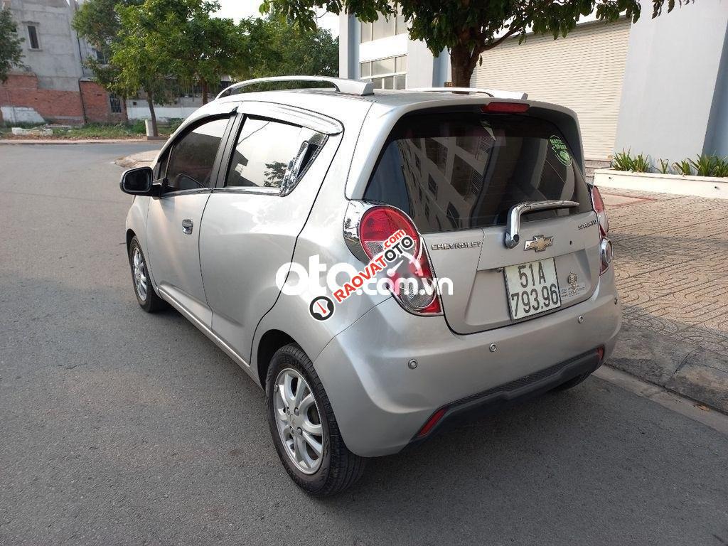 Cần bán gấp Chevrolet Spark LTZ sản xuất 2014, màu bạc-9