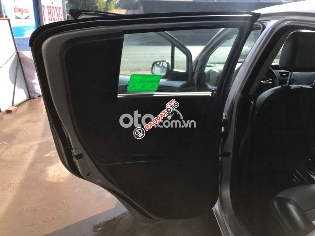 Bán ô tô Chevrolet Spark LT sản xuất năm 2015, màu bạc-6