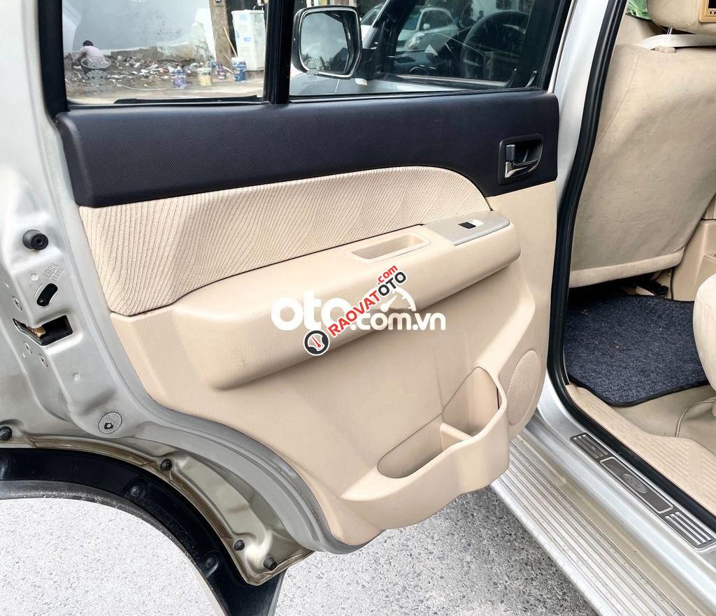 Bán xe Ford Everest 2.5MT năm 2009, màu bạc đẹp như mới, 360 triệu-5