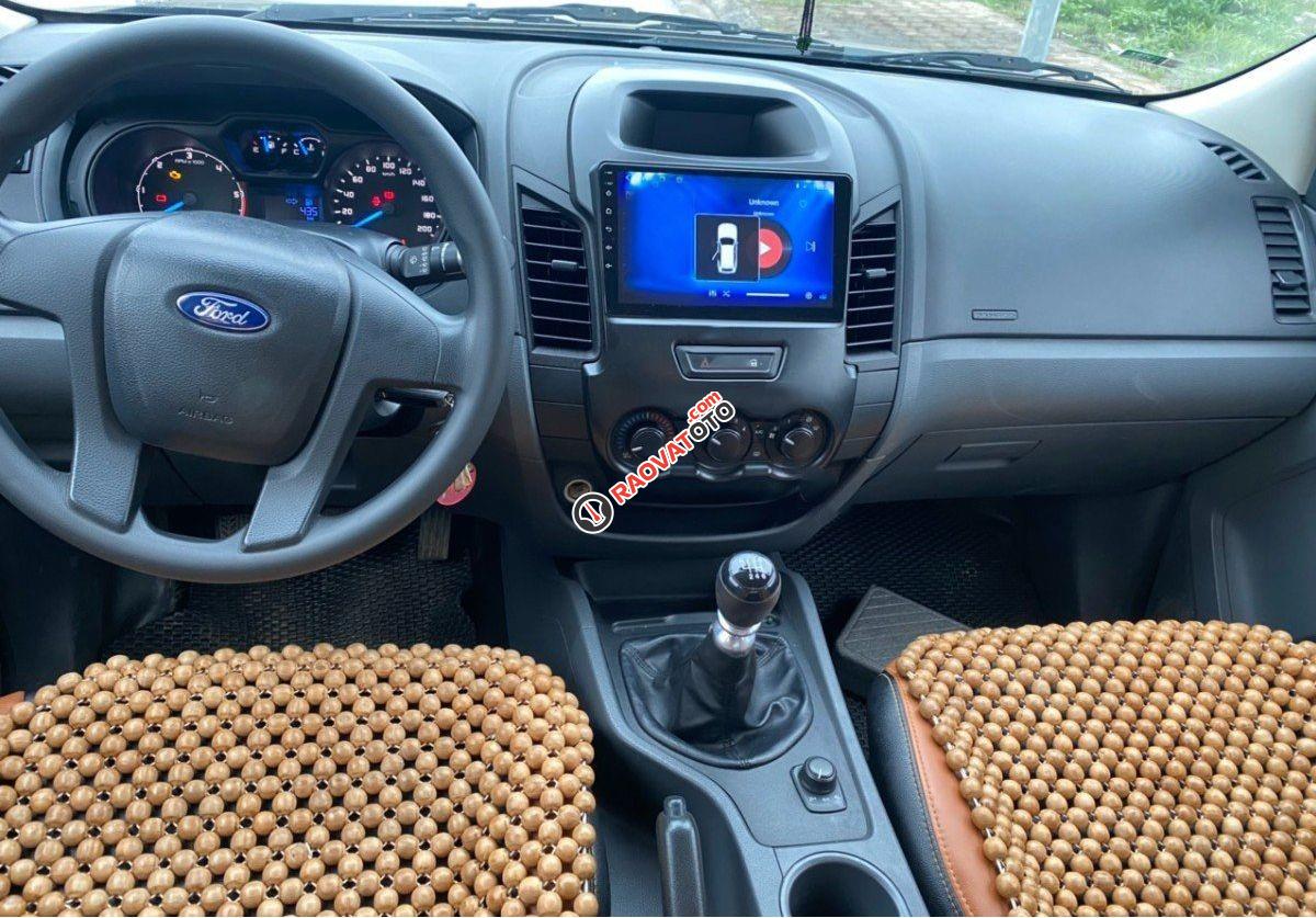 Bán Ford Ranger XLT năm 2015, màu đen, nhập khẩu còn mới-4