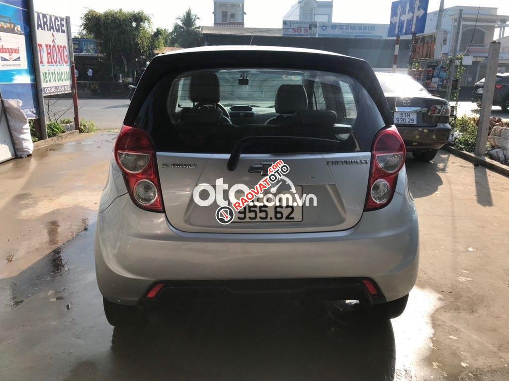 Bán ô tô Chevrolet Spark LT sản xuất năm 2015, màu bạc-1