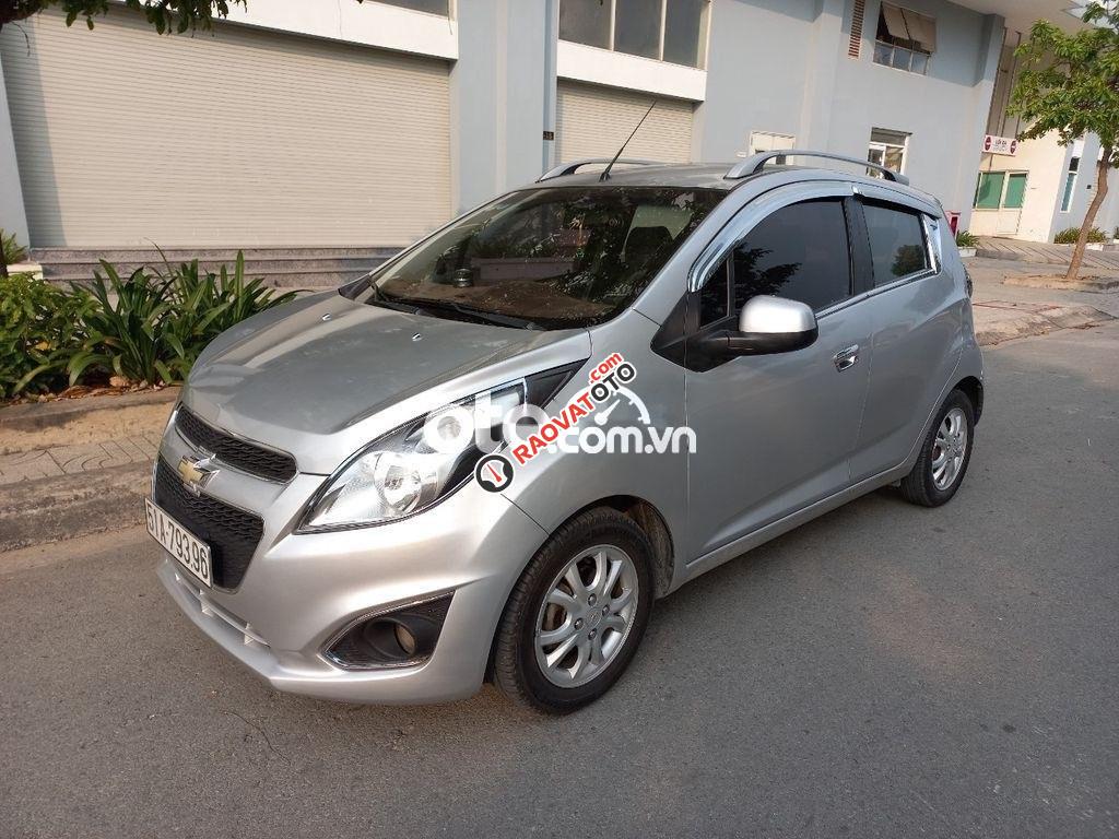 Cần bán gấp Chevrolet Spark LTZ sản xuất 2014, màu bạc-8