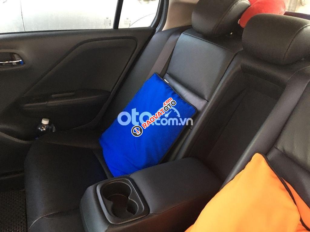 Cần bán Honda City Top sản xuất 2017 chính chủ-1