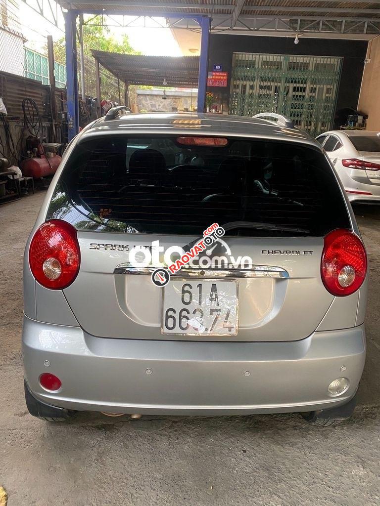 Xe Chevrolet Spark LT sản xuất 2012, màu bạc, nhập khẩu nguyên chiếc xe gia đình-1