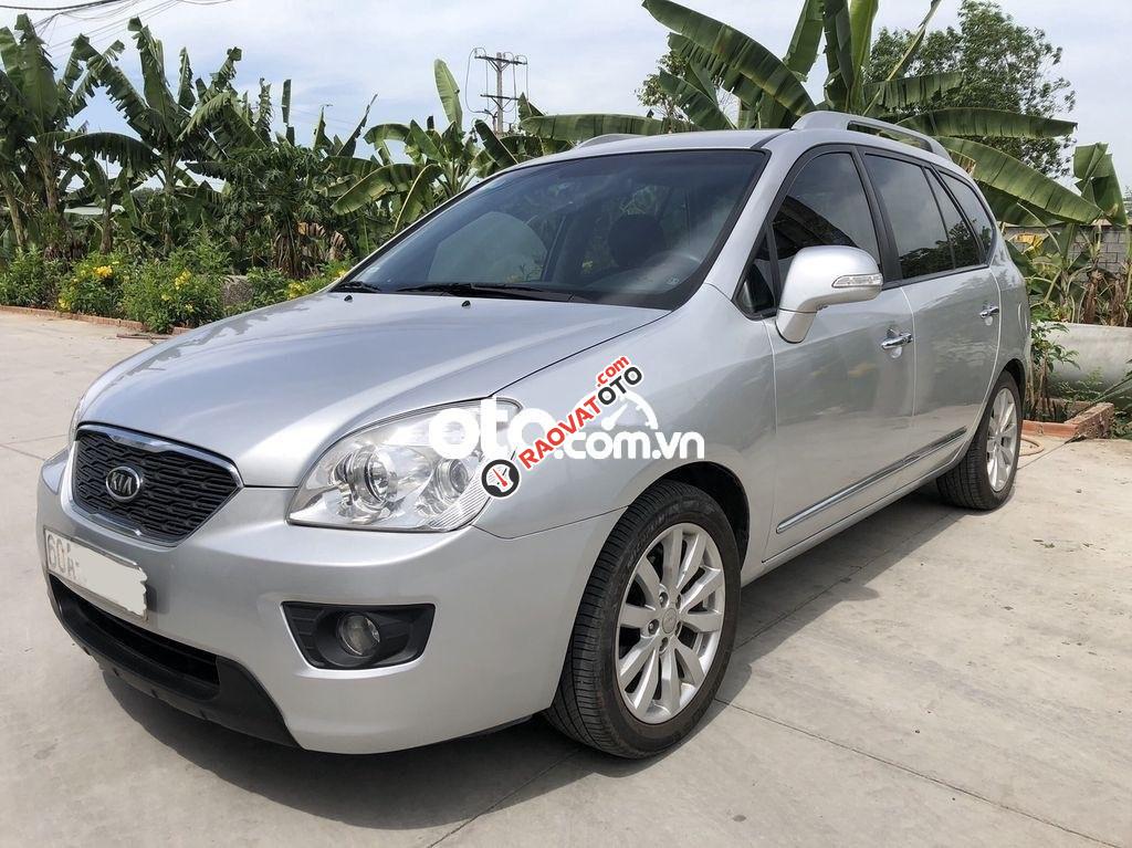 Cần bán gấp Kia Carens SX sản xuất năm 2013, màu bạc chính chủ-1