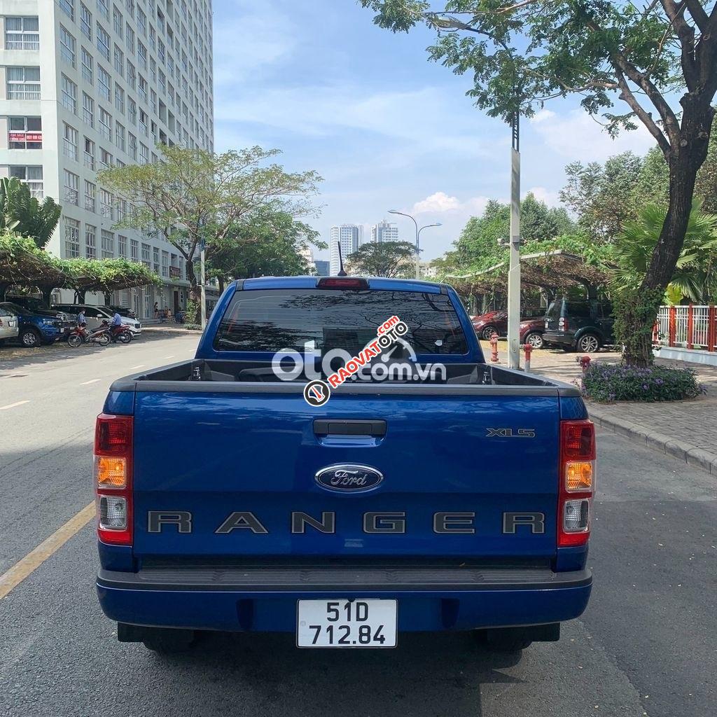 Bán xe Ford Ranger XLS AT sản xuất 2021, màu xanh lam-2