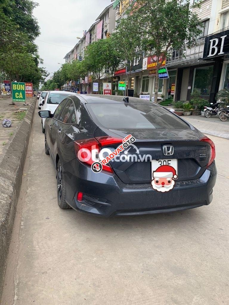 Cần bán gấp Honda Civic AT năm 2016, màu xanh đen, xe nhập, giá tốt-0