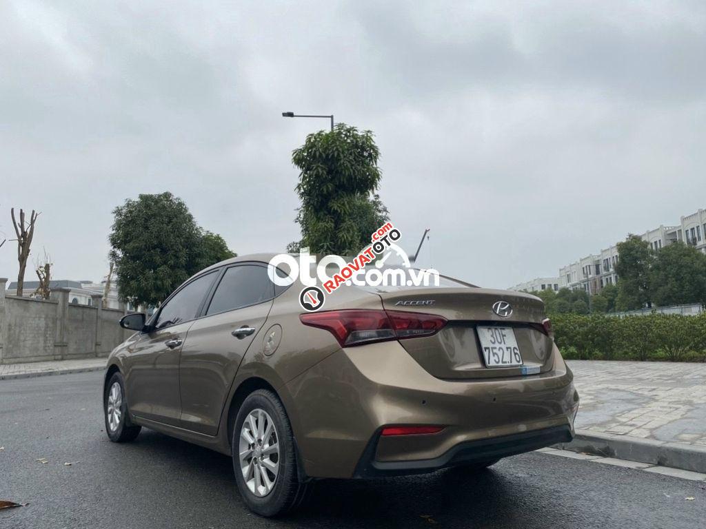 Bán Hyundai Accent 1.4 sản xuất 2019, màu nâu-8