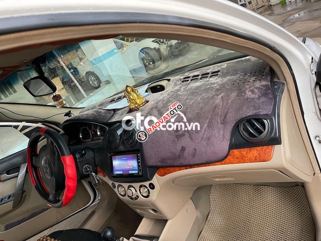 Cần bán xe Daewoo Gentra SX sản xuất năm 2008, màu trắng, giá tốt-3