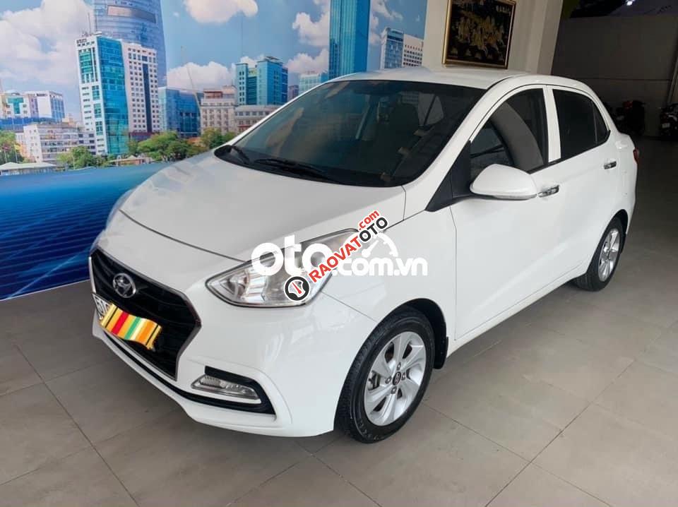 Cần bán Hyundai Grand i10 AT sản xuất 2017, màu trắng, giá chỉ 328 triệu-1