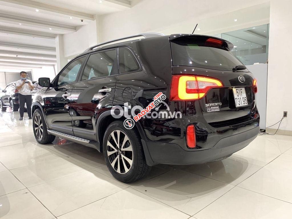 Xe Kia Sorento GATH năm sản xuất 2016, màu đen-6