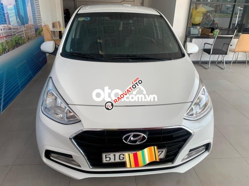 Cần bán Hyundai Grand i10 AT sản xuất 2017, màu trắng, giá chỉ 328 triệu-0