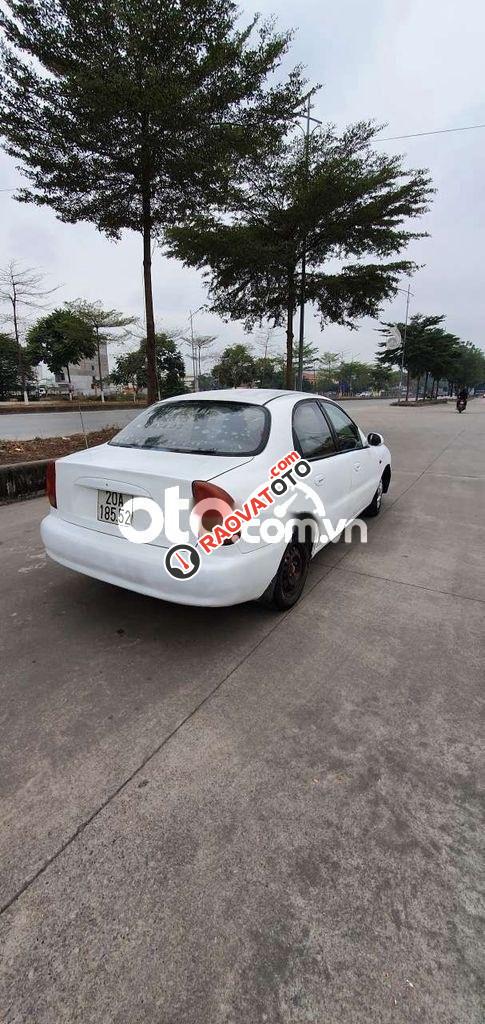 Bán xe Daewoo Lanos MT năm 2000, màu trắng, nhập khẩu nguyên chiếc-3