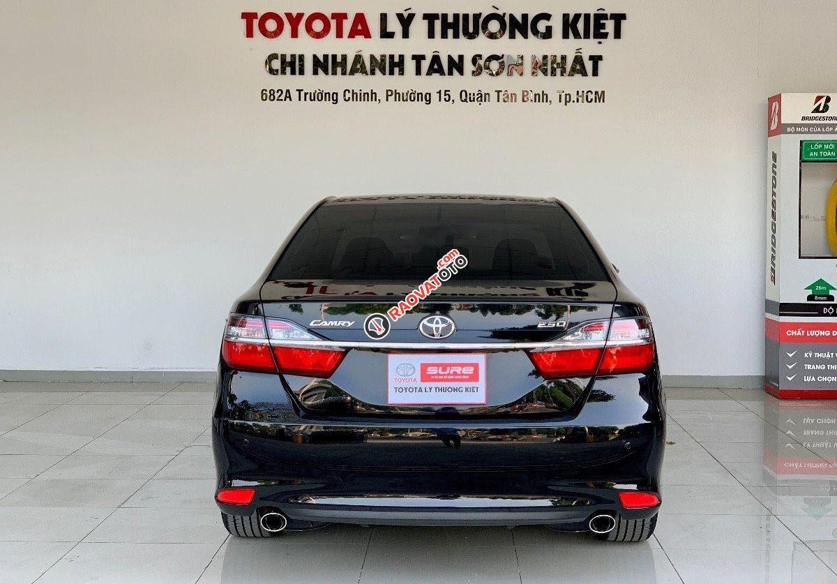 Cần bán gấp Toyota Camry 2.5Q sản xuất 2017, màu đen-3