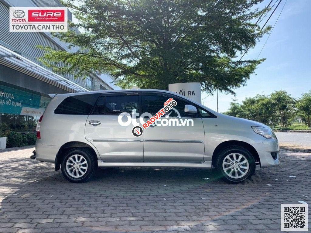 Cần bán lại xe Toyota Innova 2.0G năm sản xuất 2013, màu bạc xe gia đình, 430tr-0