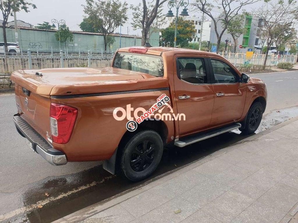 Bán Nissan Navara E năm sản xuất 2015, màu nâu, nhập khẩu còn mới, giá 390tr-5