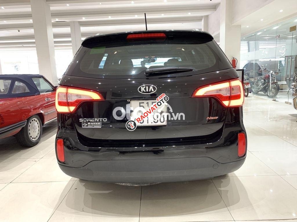 Xe Kia Sorento GATH năm sản xuất 2016, màu đen-7