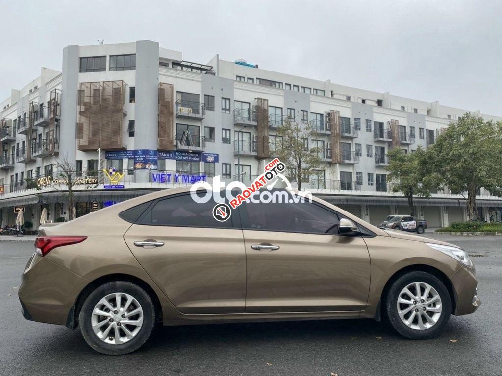 Bán Hyundai Accent 1.4 sản xuất 2019, màu nâu-2
