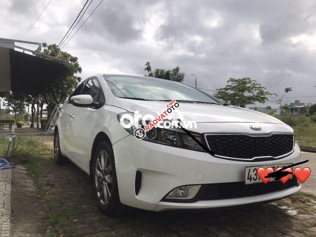 Cần bán xe Kia Cerato 1.6 MT sản xuất 2017, màu trắng, 360 triệu-0