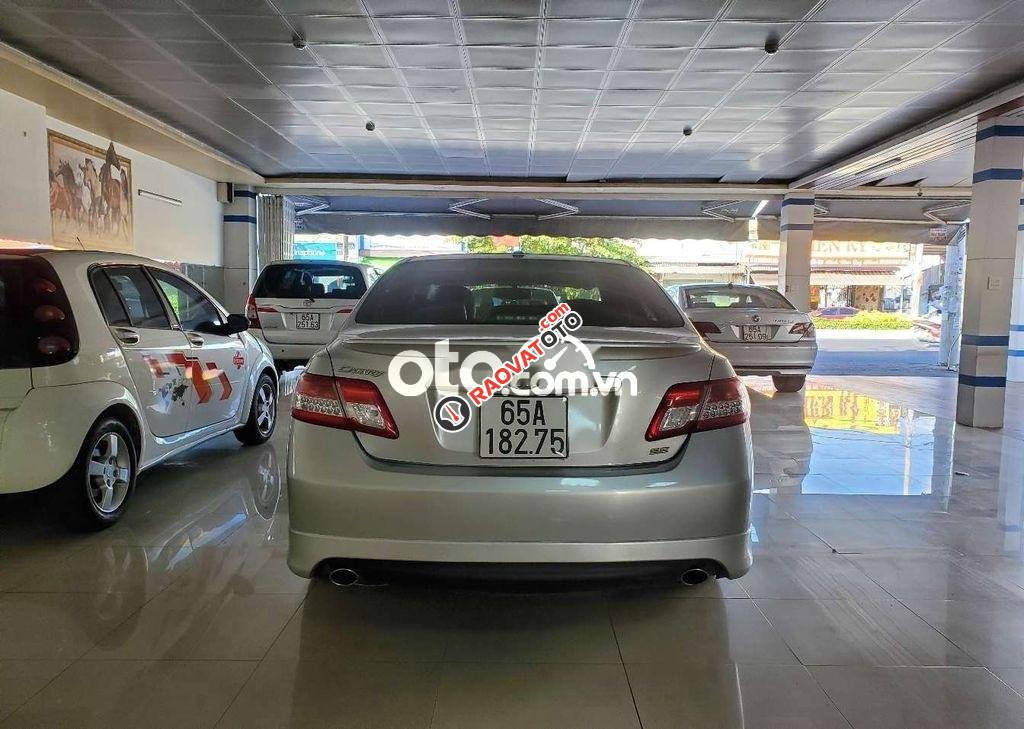 Bán Toyota Camry SE sản xuất năm 2009, màu bạc, nhập khẩu, giá 570tr-1