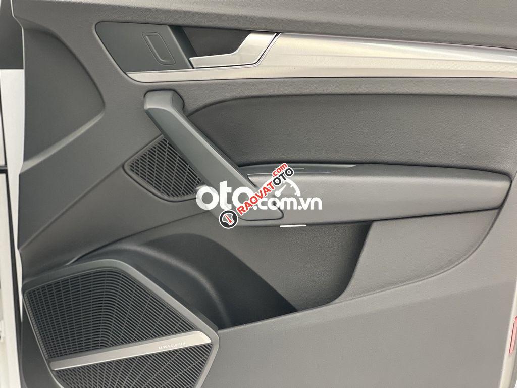 Bán xe Audi Q5 2.0T năm sản xuất 2017, màu trắng còn mới-2