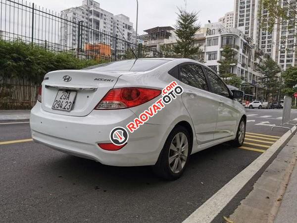 Bán Hyundai Accent 1.4AT năm sản xuất 2012, màu trắng, 328 triệu-0